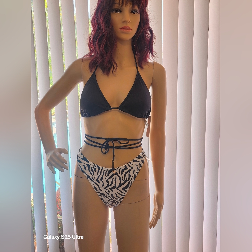 Victoria's Secret Black and White Zebra Bikini Set, NEW.